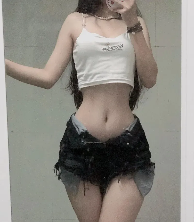 Twitter gái xinh TikTok thu hút với vẻ đẹp ngọt ngào, dễ mến