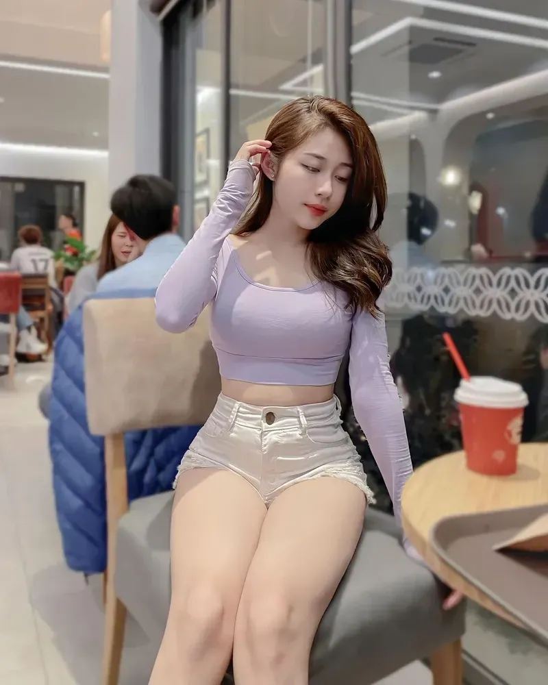 Ảnh gái 2k dễ thương với vẻ đẹp tự nhiên và thu hút
