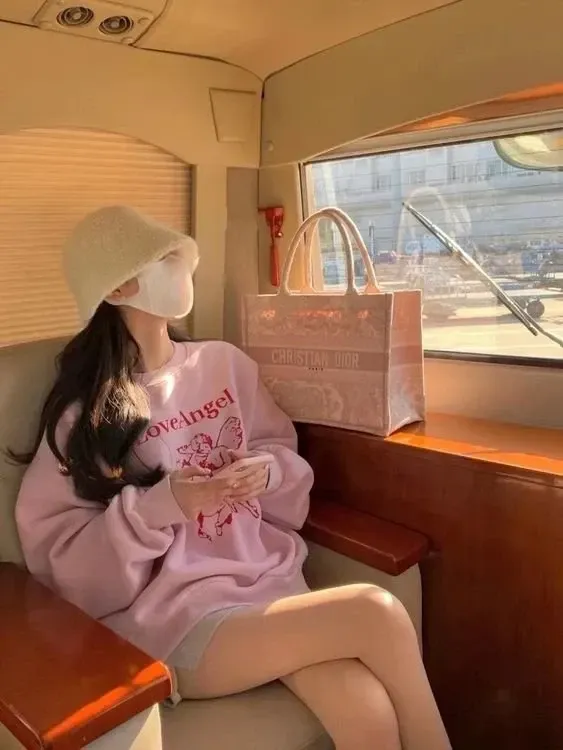 hình ảnh nữ che mặt ngầu