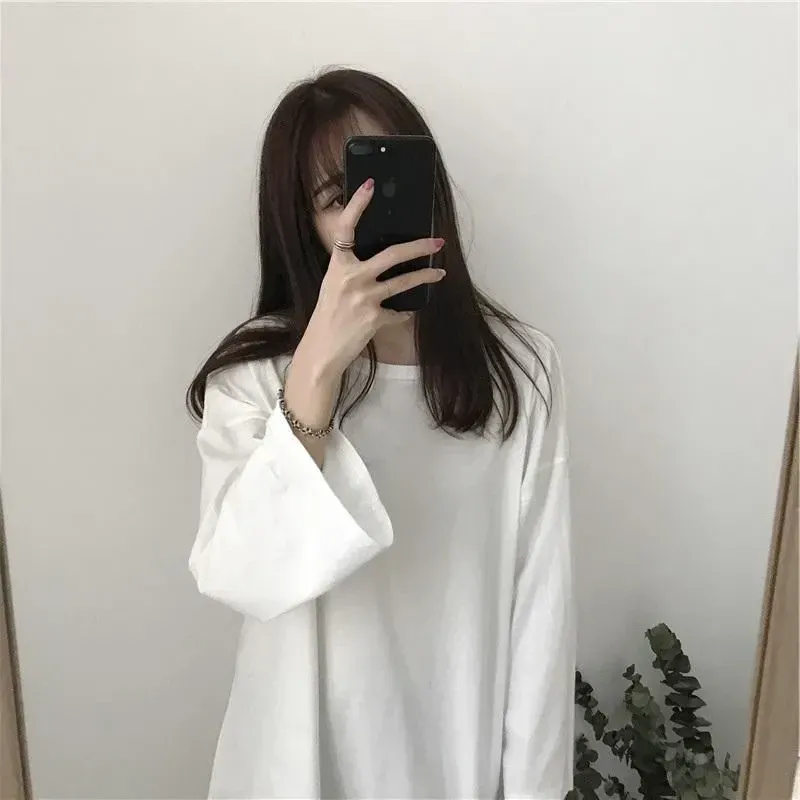 ảnh nữ tóc dài che mặt
