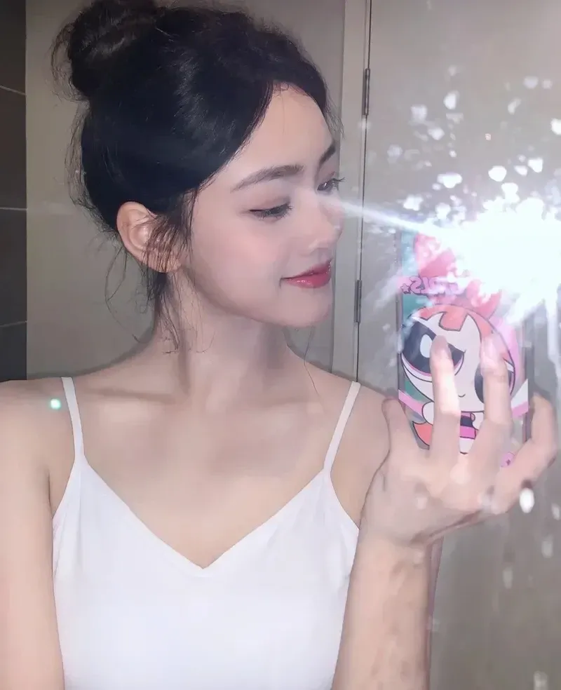 Anh gái xinh FB thu hút mọi ánh nhìn với vẻ đẹp tự nhiên.