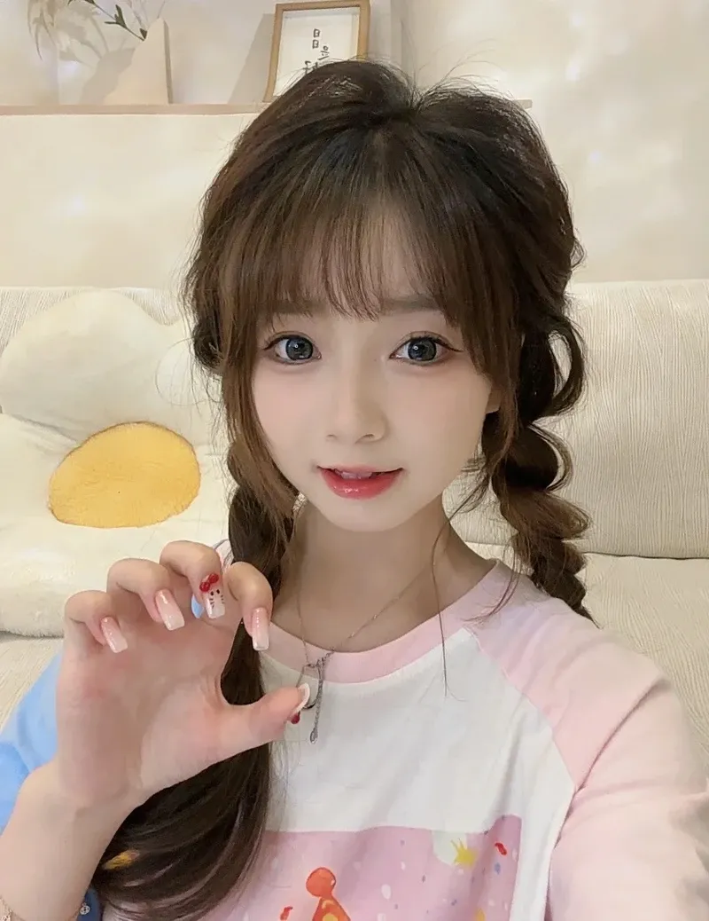 Gái xinh cute TikTok dễ thương và nổi bật với vẻ đẹp tự nhiên.