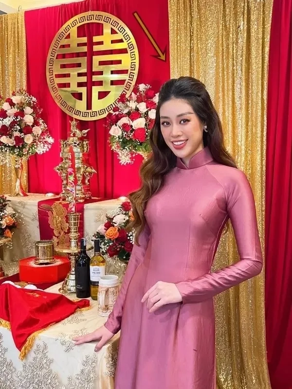 Hoa hậu áo dài Khánh Vân ghi dấu với vẻ đẹp dịu dàng và sâu lắng