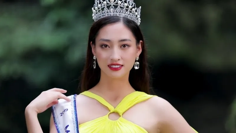 HH Lương Thùy Linh luôn tỏa sáng với tài năng và sự chuyên nghiệp