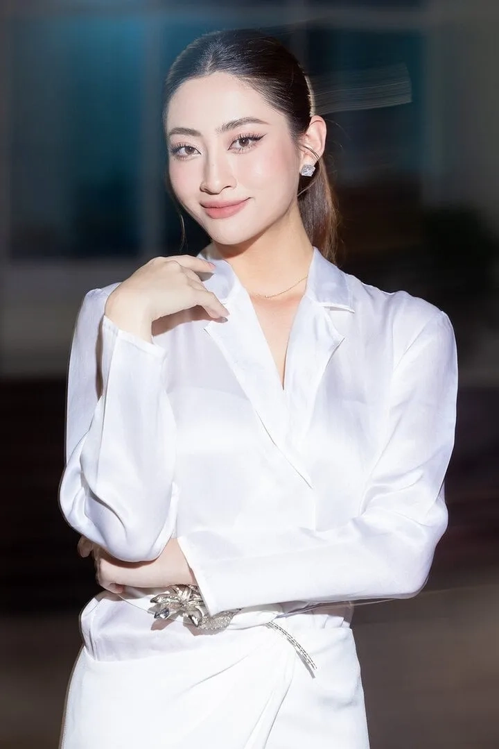 Lương Thùy Linh nói tiếng Anh lưu loát là minh chứng cho sự nỗ lực không ngừng