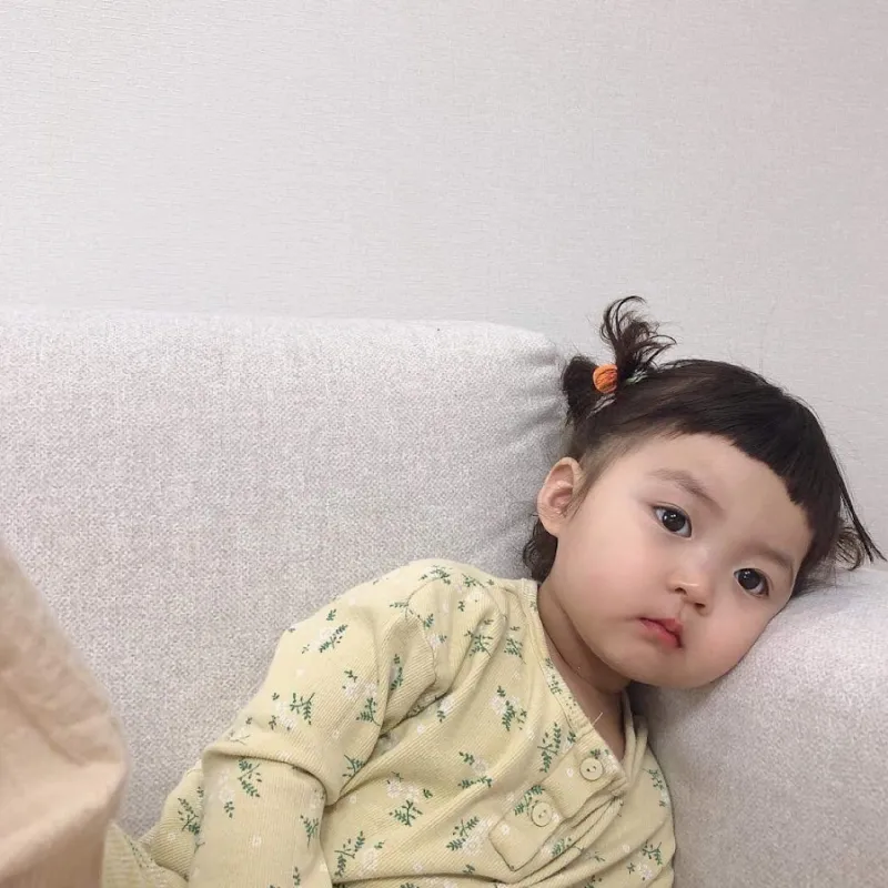 Avatar meme em bé cute hài hước khiến ngày mới của bạn thêm rộn ràng.