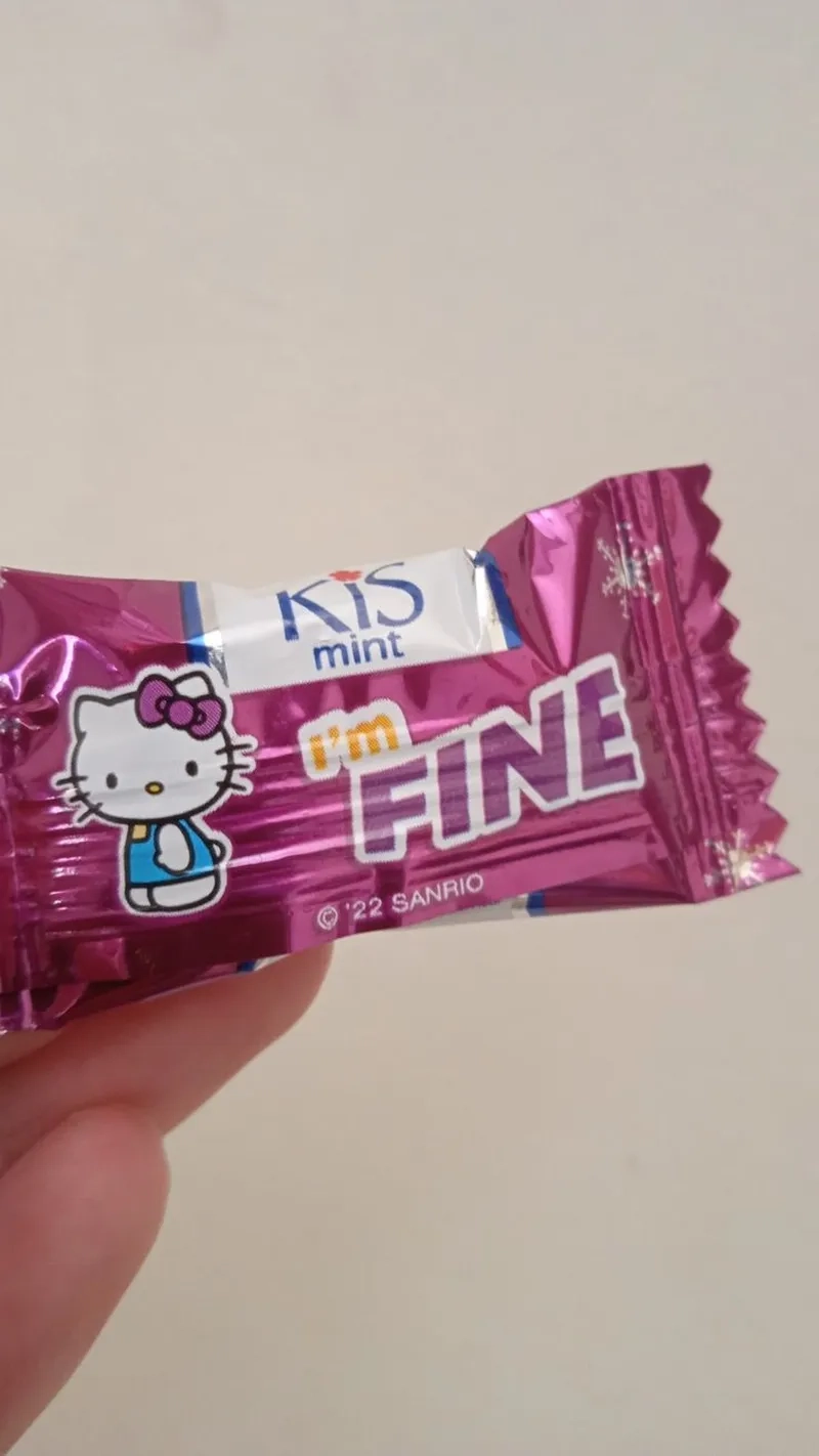 Meme kẹo me xí muội cực kỳ hấp dẫn, khiến ai cũng muốn thử.