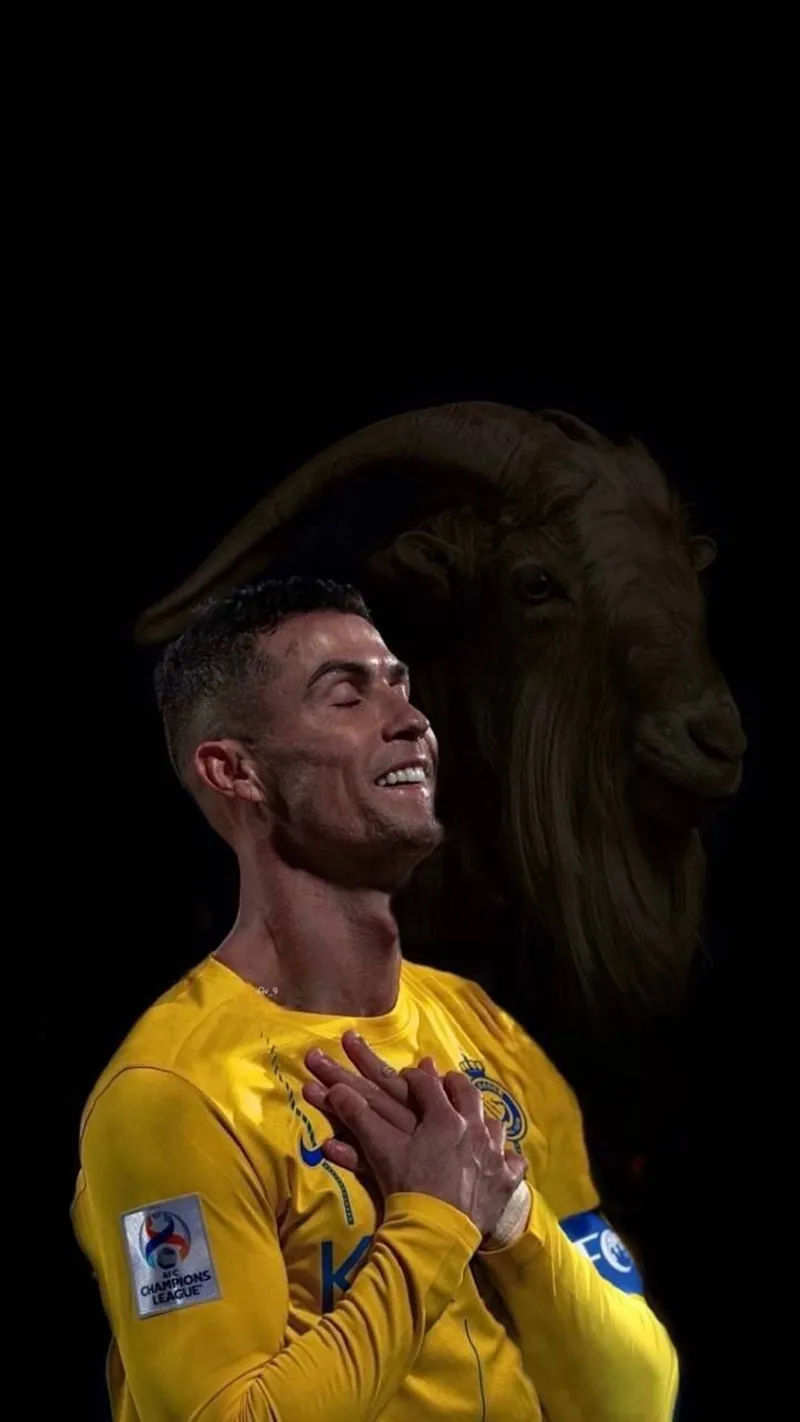 Những khoảnh khắc Ronaldo và Messi được chế meme cực độc đáo.
