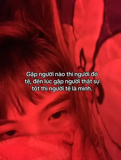 Meme buồn bã tái hiện cảm xúc nhẹ nhàng nhưng không kém phần hài hước