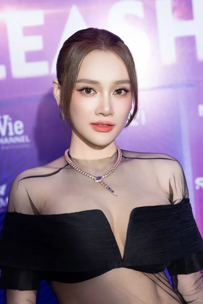Nam Em Trường Giang Nhã Phương là chủ đề thu hút sự chú ý từ cộng đồng