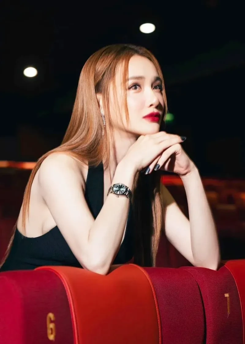 Ảnh của Nhã Phương thường xuyên nhận được sự yêu mến từ cộng đồng