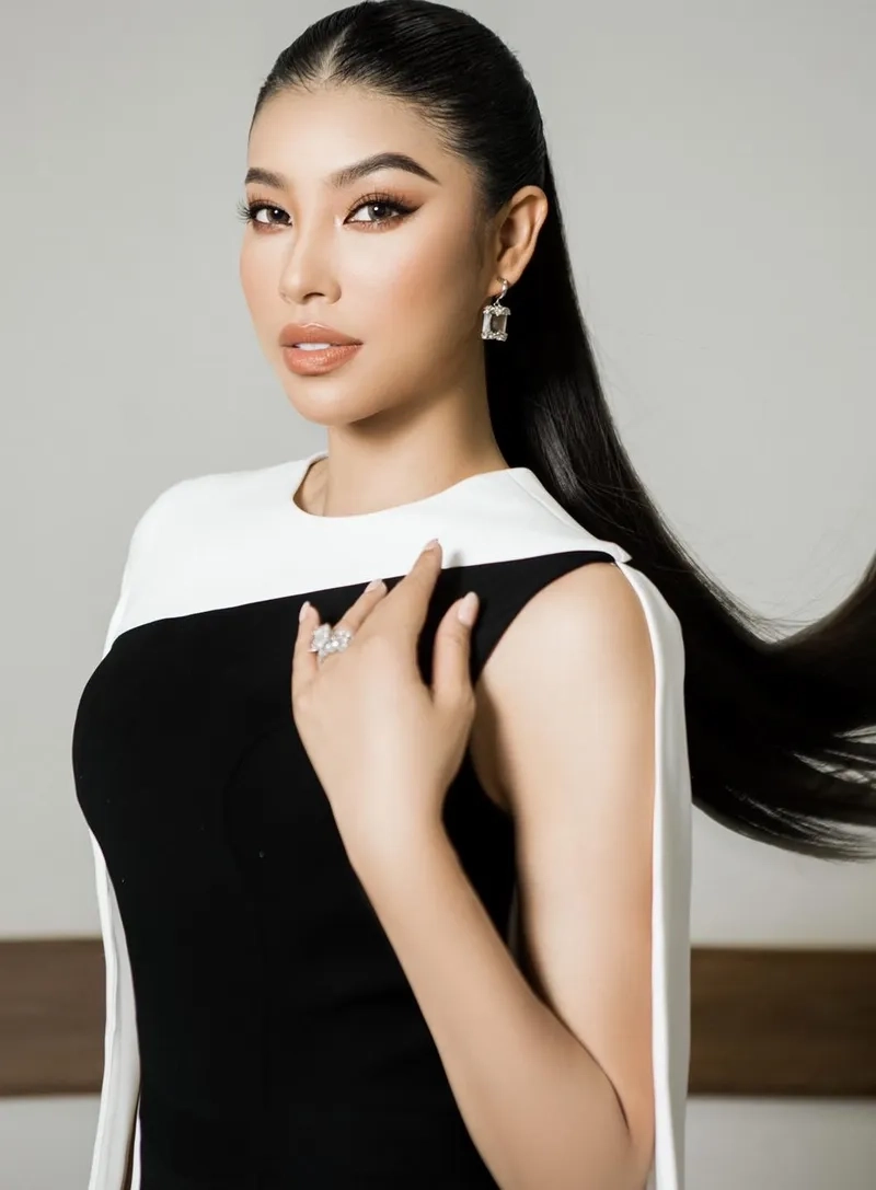 Phạm Hương áo dài tôn lên nét đẹp dịu dàng và thanh thoát