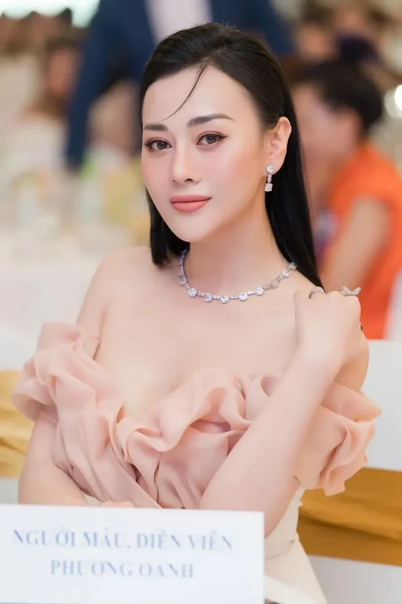 Ca sĩ Phương Oanh có chồng chưa là câu hỏi được nhiều người tìm kiếm