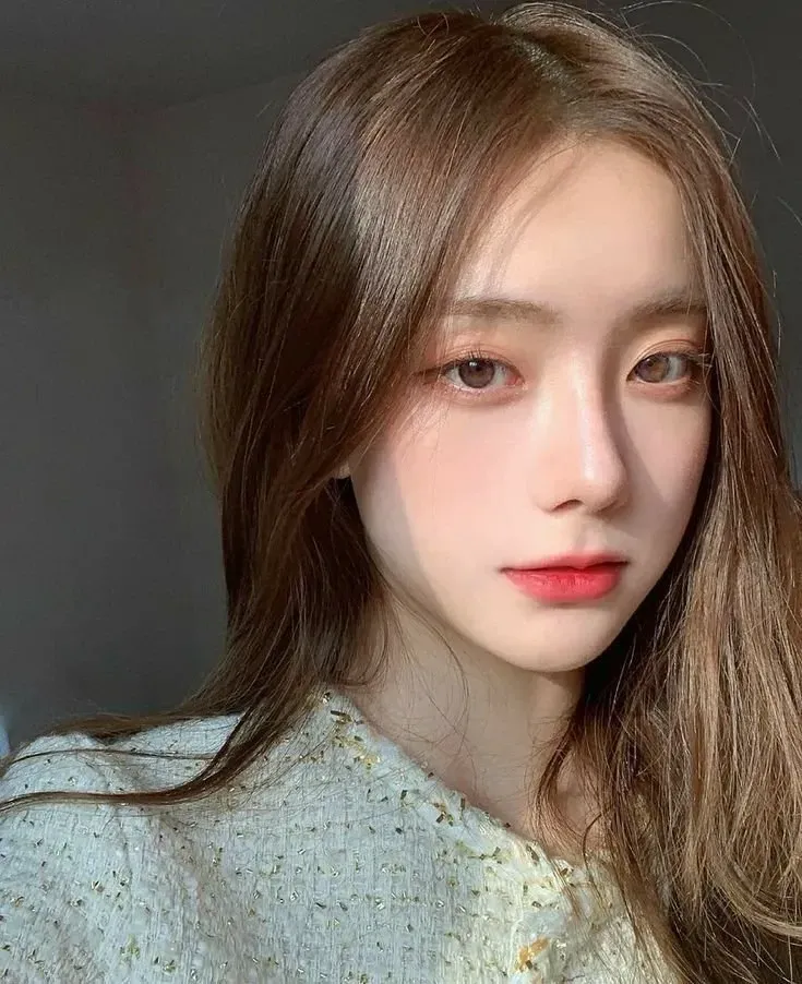 Avatar hình con gái với nét đẹp tự nhiên và tươi mới