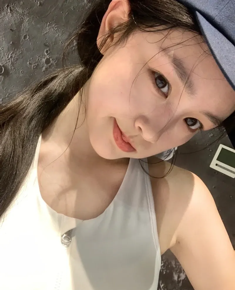 Ảnh gái xinh lớp 10 thu hút với nét đẹp tự nhiên và dễ mến