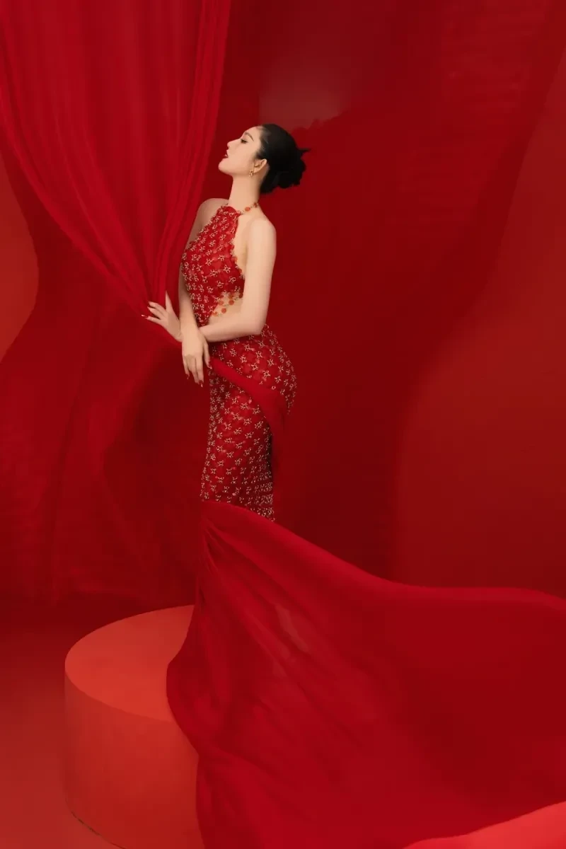 Thúy Ngân và Ninh Dương Lan Ngọc luôn tạo nên sức hút trong cộng đồng