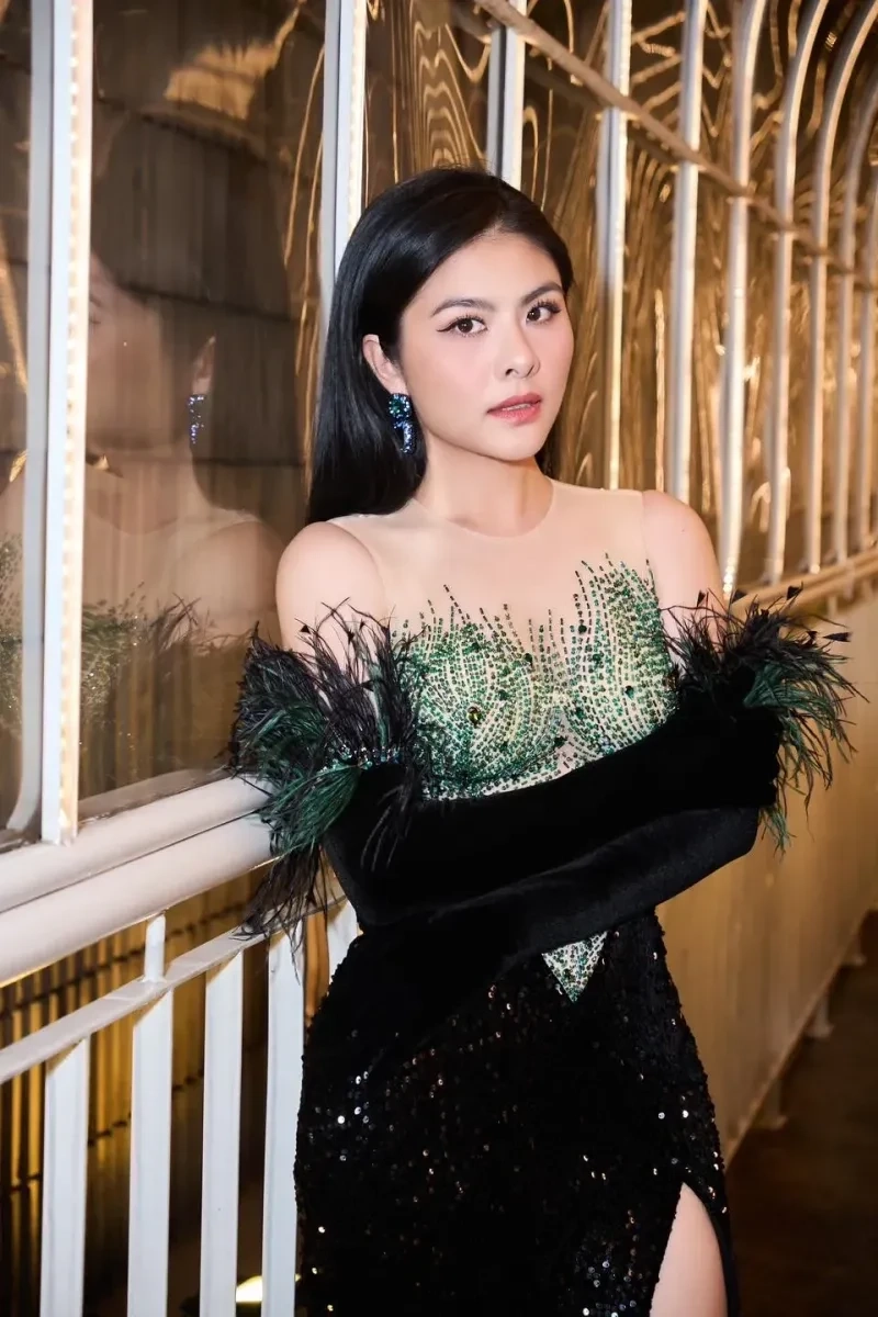 Vân Trang diễn viên nổi bật với nhiều vai diễn đầy cảm xúc và ấn tượng