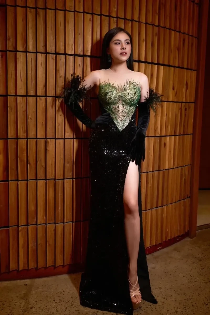 Chồng của diễn viên Vân Trang là người luôn đồng hành cùng cô