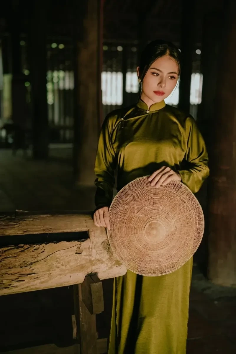 Vân Trang sửa mũi là chủ đề được nhắc đến trong cộng đồng người hâm mộ