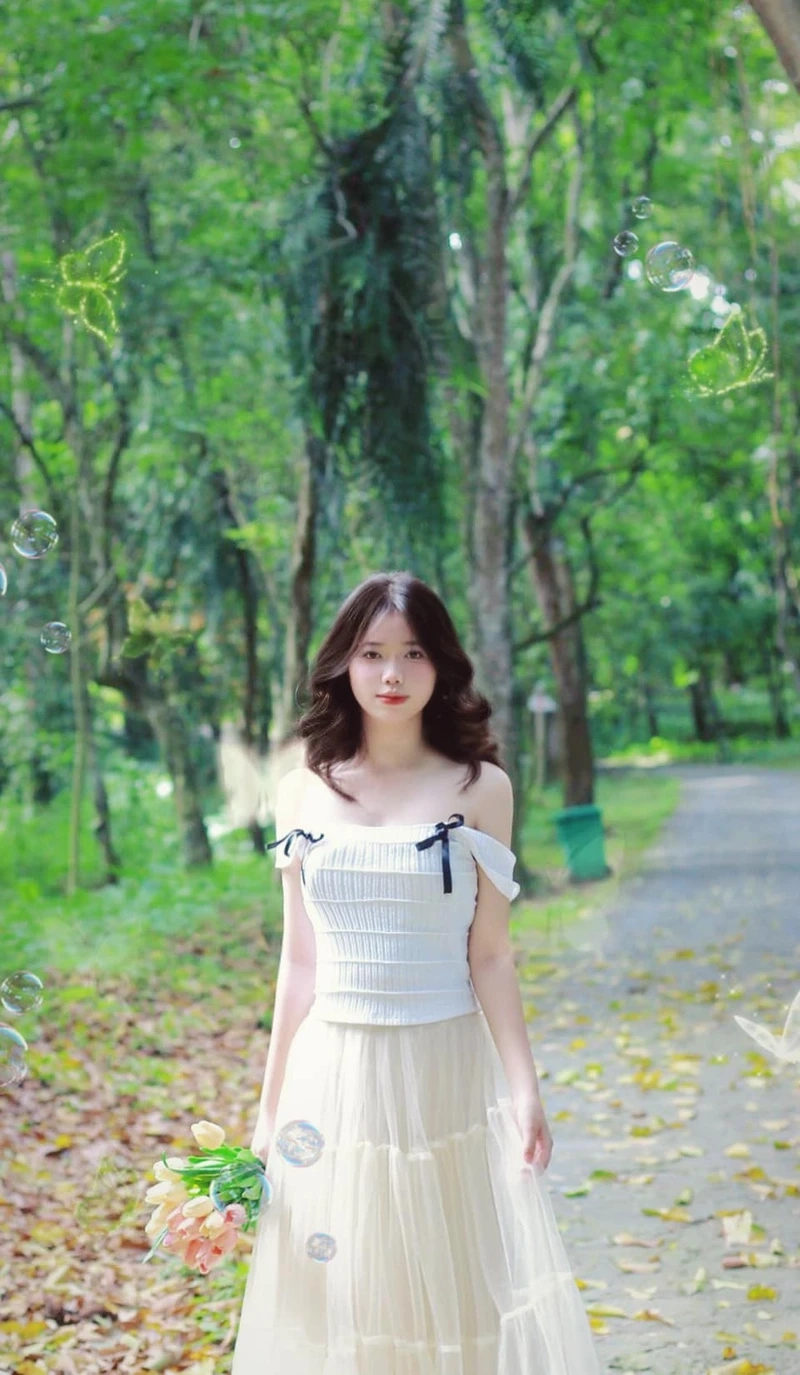 Ảnh gái 2k12 với biểu cảm mạnh mẽ tạo cảm giác quyền lực và độc lập