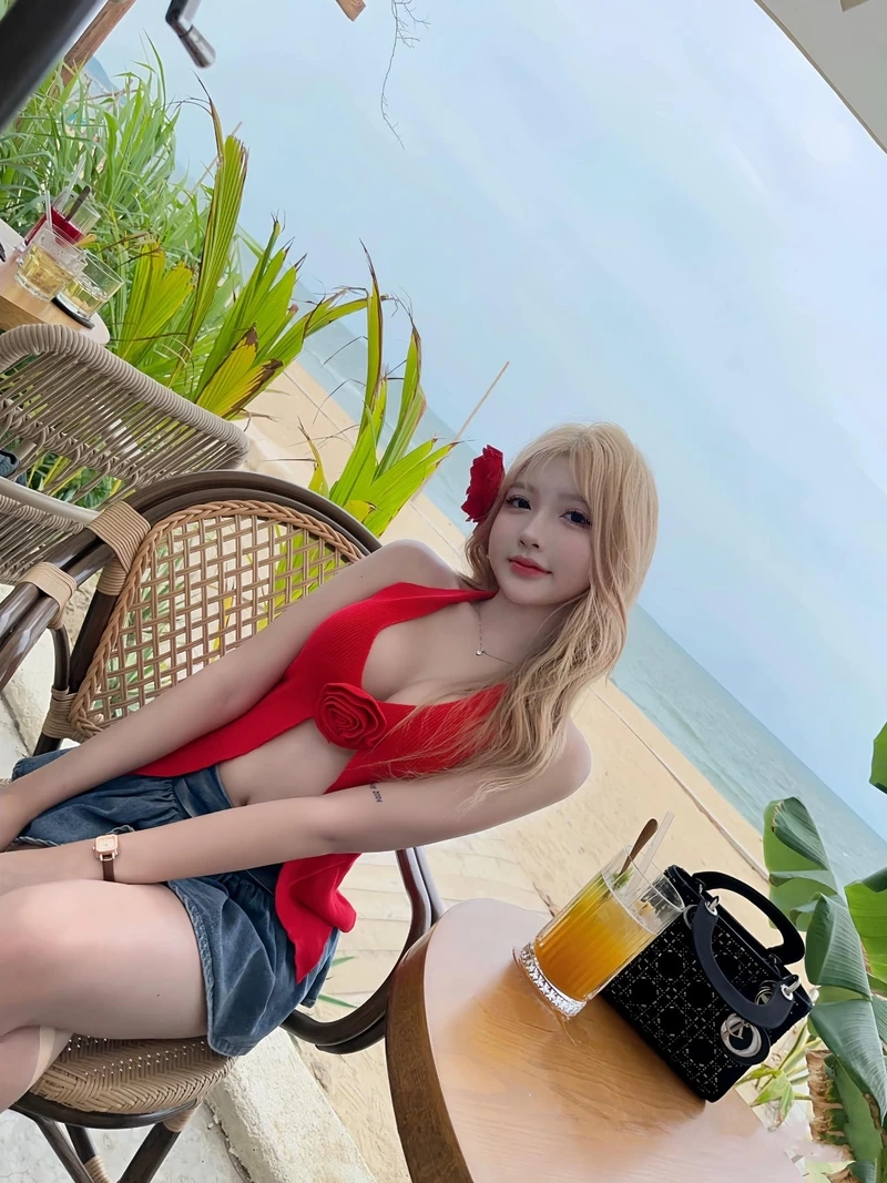 Ảnh girl 2k2 Việt Nam với vẻ đẹp trẻ trung và gần gũi