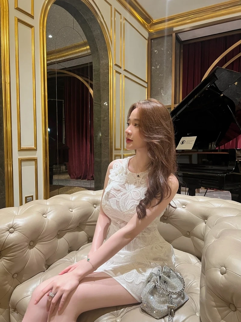 Hình nền hot girl 4k miễn phí, tải về và cài đặt dễ dàng cho thiết bị
