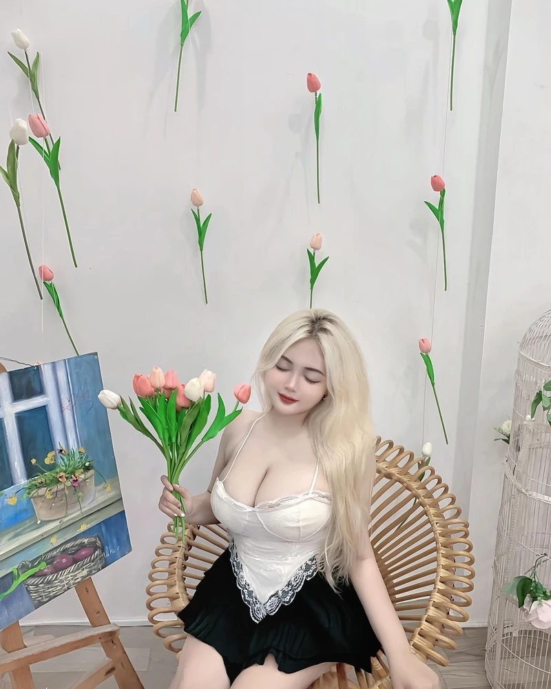 Ảnh girl xinh 4k Việt Nam, nổi bật với vẻ đẹp dịu dàng và tươi trẻ