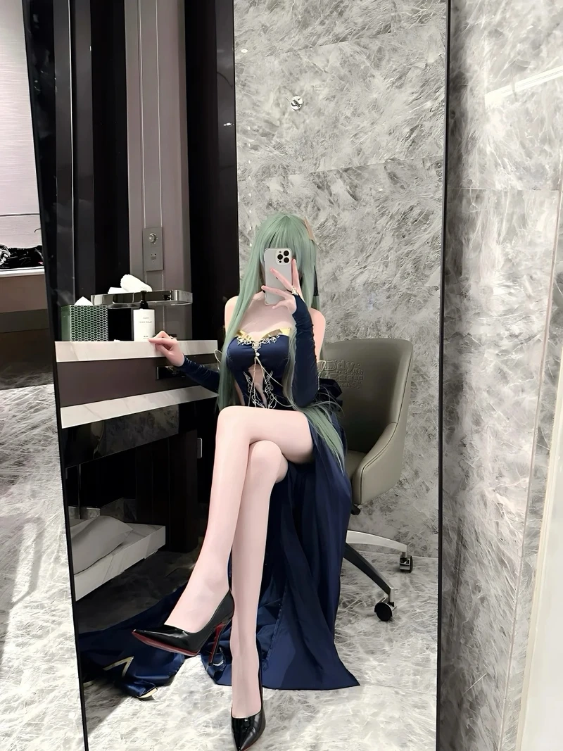 Ảnh cosplay Rogue (X-Men) mang đến hình ảnh mạnh mẽ và đầy cá tính