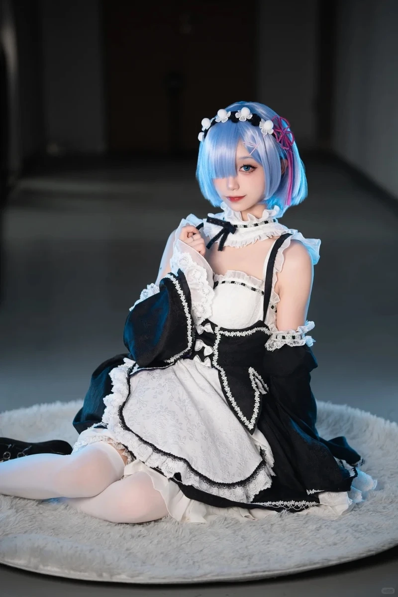Ảnh cosplay Jill Valentine (Resident Evil) thể hiện sự mạnh mẽ và kiên cường