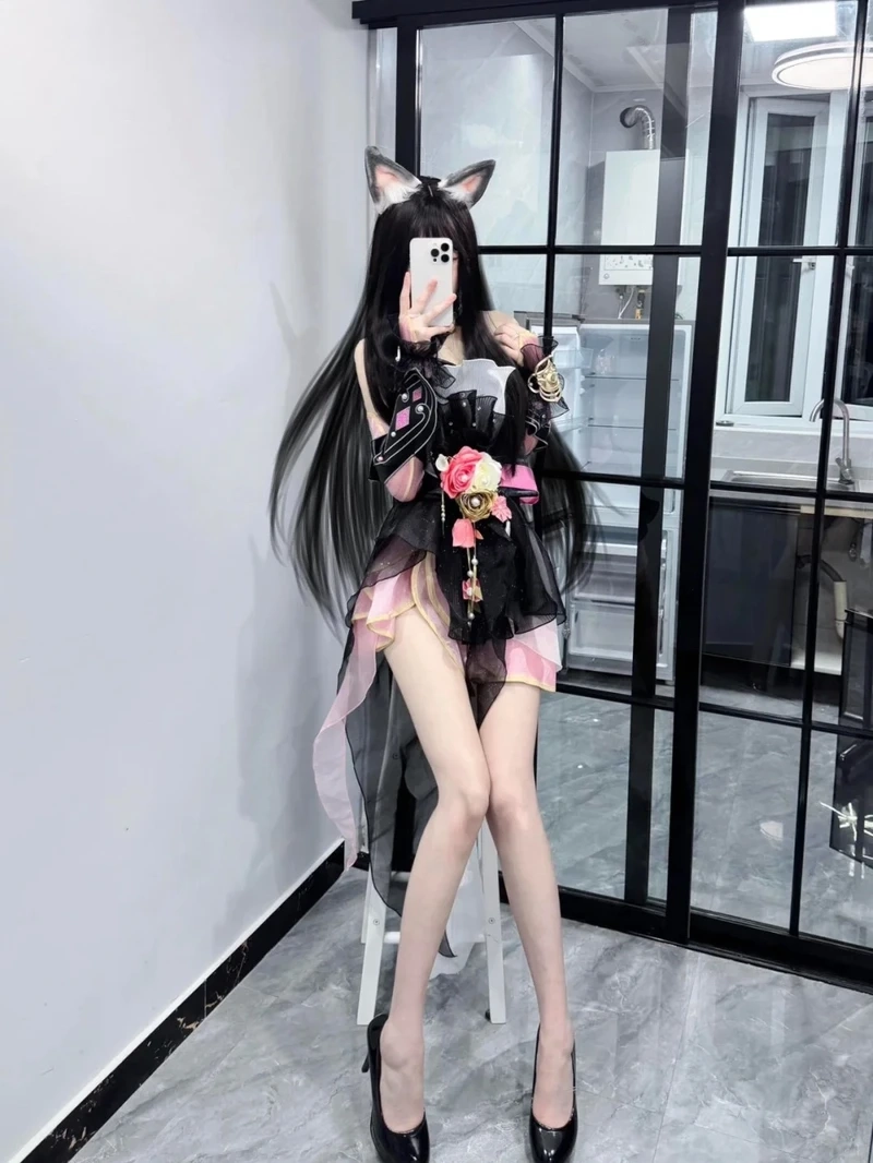 Ảnh cosplay Catwoman thu hút với sự bí ẩn và quyến rũ đặc biệt