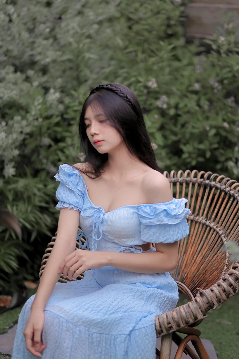  Ảnh hot girl mạng với vẻ đẹp hài hòa và ánh mắt rạng ngời