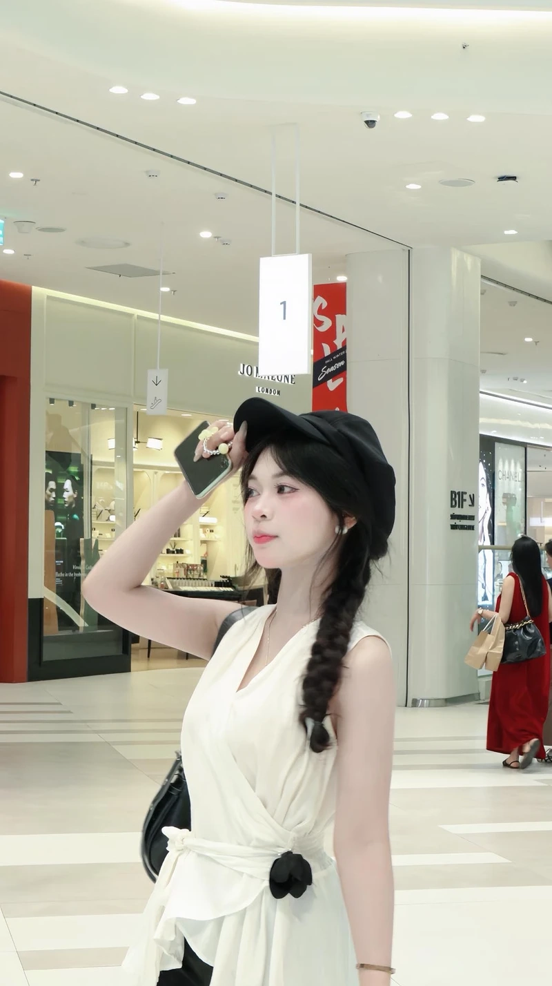 Gái mập mặc bikini, thể hiện sự tự tin với vẻ đẹp gợi cảm