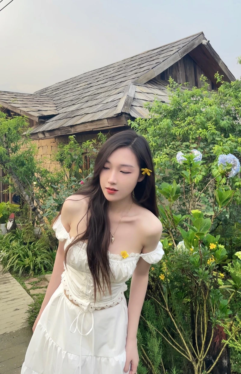 Gái xinh nhảy trên tiktok, tạo ấn tượng mạnh với phong cách năng động