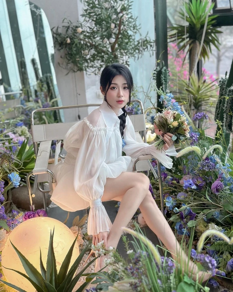 Ảnh hot girl Tây trên Instagram, chia sẻ những khoảnh khắc thú vị