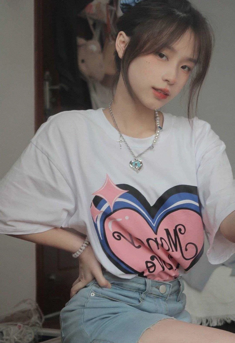 Hình ảnh girl xinh 2k6 cho máy tính, chất lượng cao và sắc nét