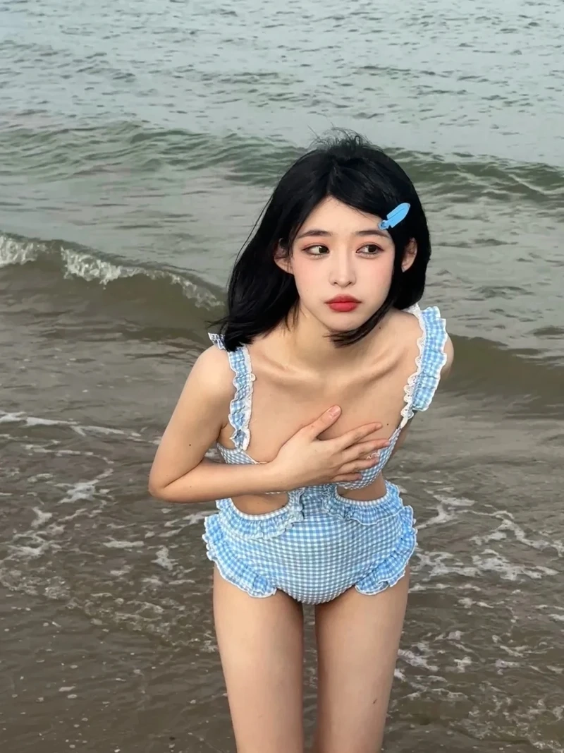 Gái xinh douyin sexy, tỏa sáng với phong cách gợi cảm và cuốn hút