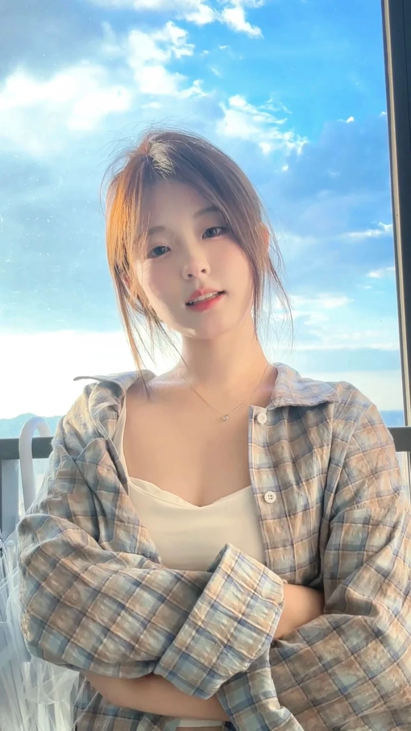 Gái xinh douyin trên video, dễ dàng thu hút sự chú ý của mọi người
