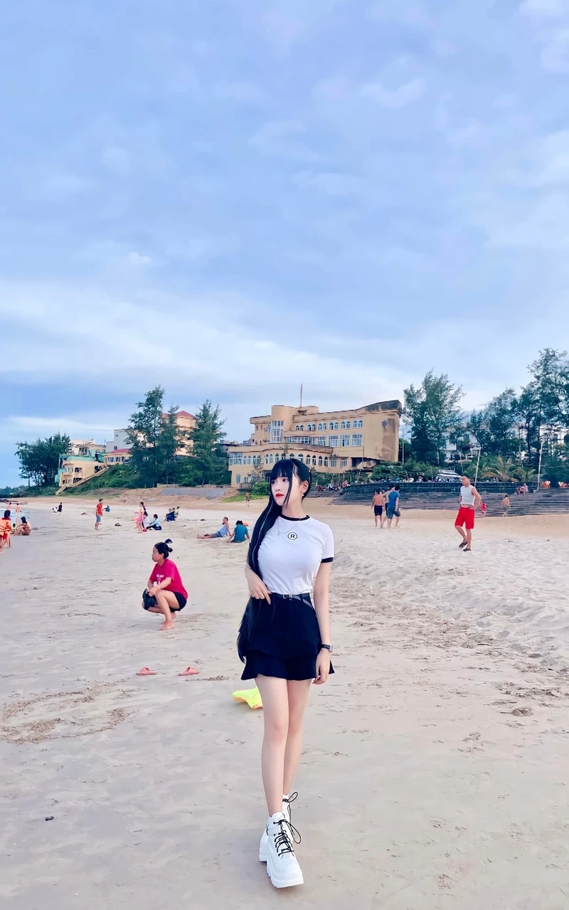 Tải hình nền gái xinh 4k cho máy tính, giúp làm mới không gian làm việc