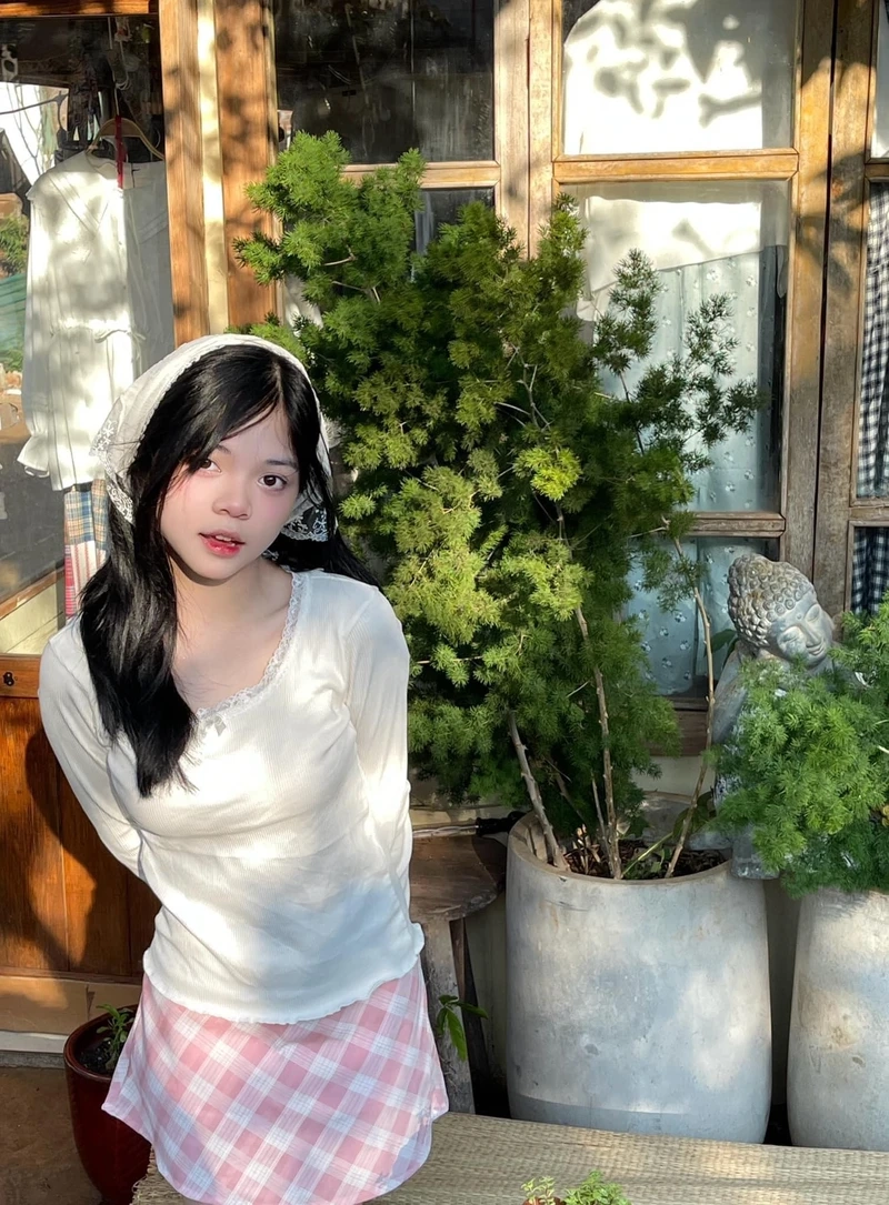 Hình nền ôm người yêu ngủ HD, rõ nét và dễ thương cho mọi màn hình
