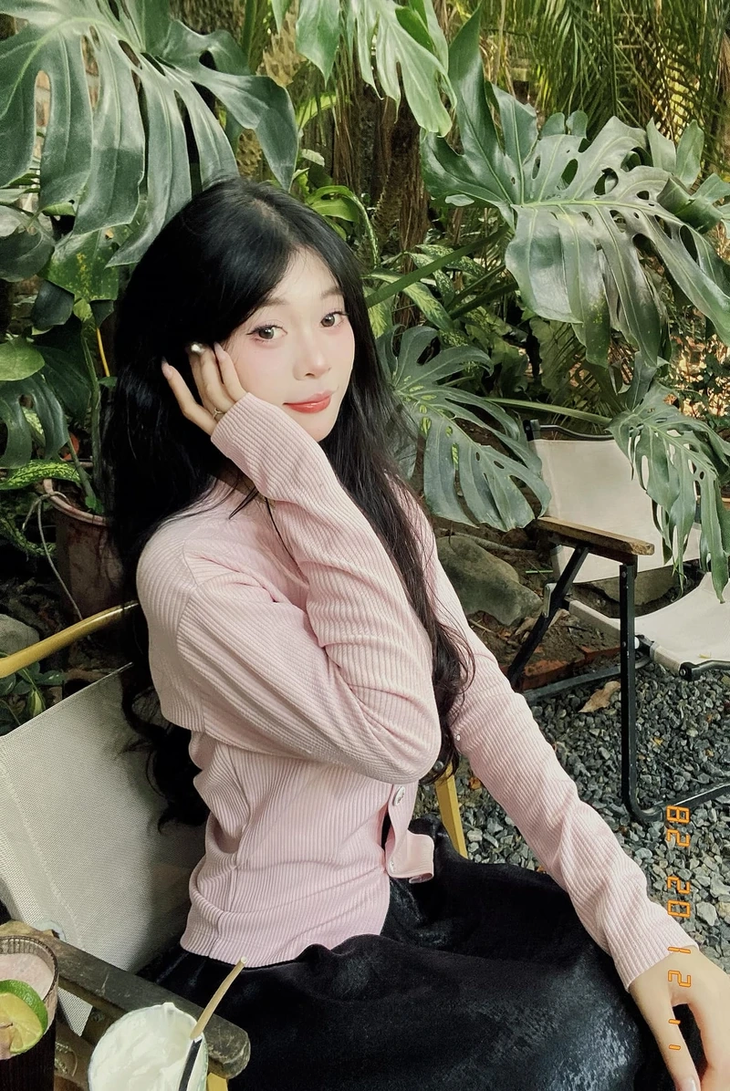 Ảnh 2k6 nữ, đầy tươi mới và năng động với vẻ đẹp tự nhiên