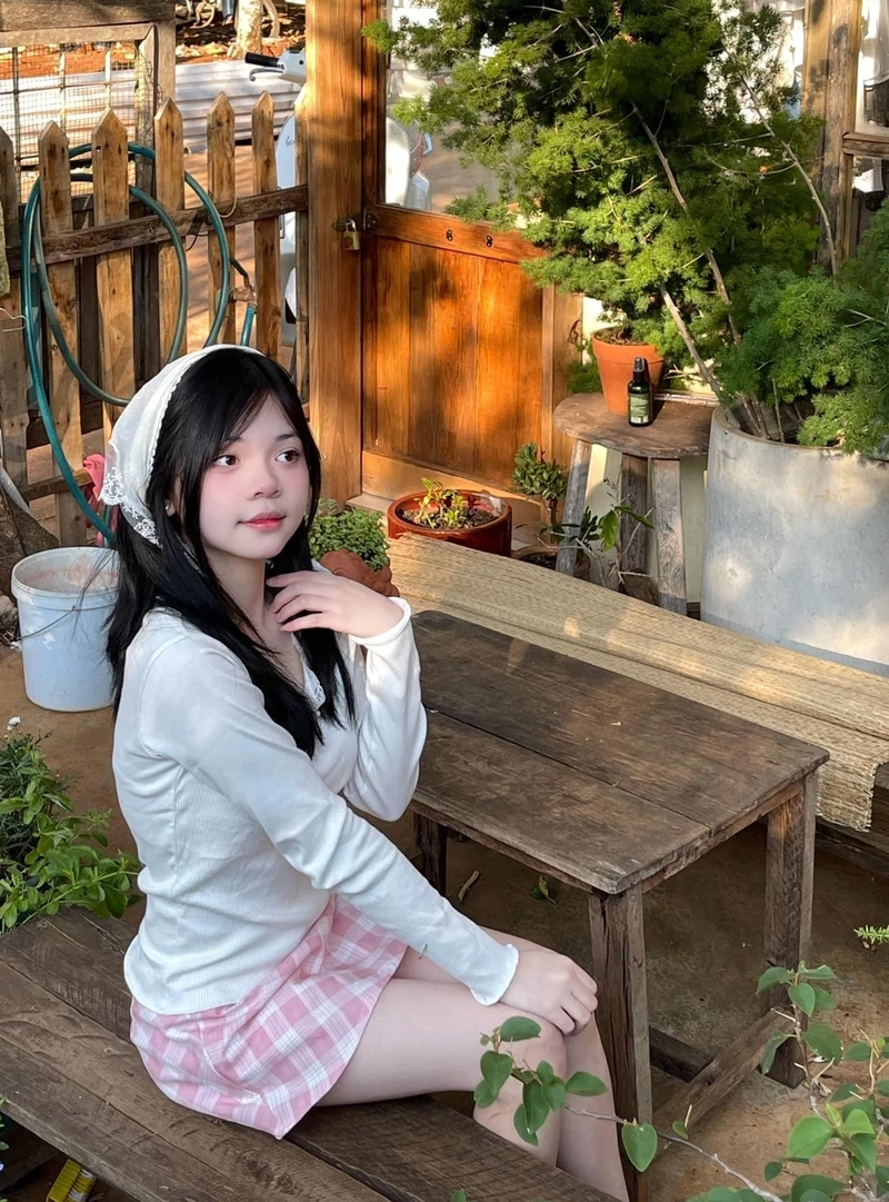 Gái xinh chụp ảnh sexy, thu hút mọi ánh nhìn với vẻ đẹp quyến rũ