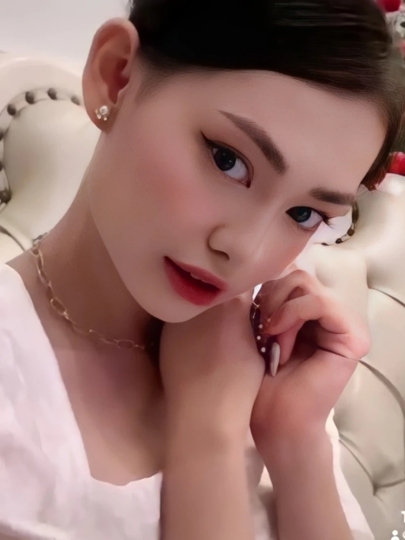 Gái đẹp châu Á, tạo ấn tượng mạnh mẽ với vẻ đẹp tươi sáng