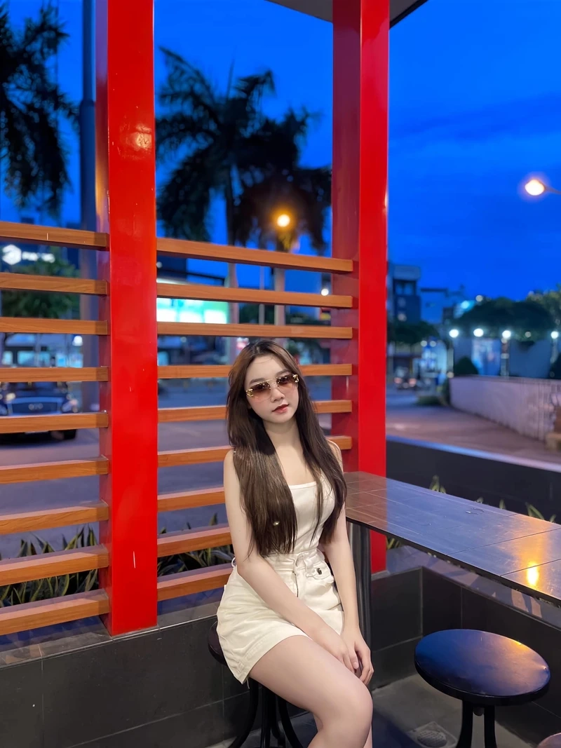 Hình con gái ngầu nhất thu hút sự chú ý với vẻ đẹp nổi bật