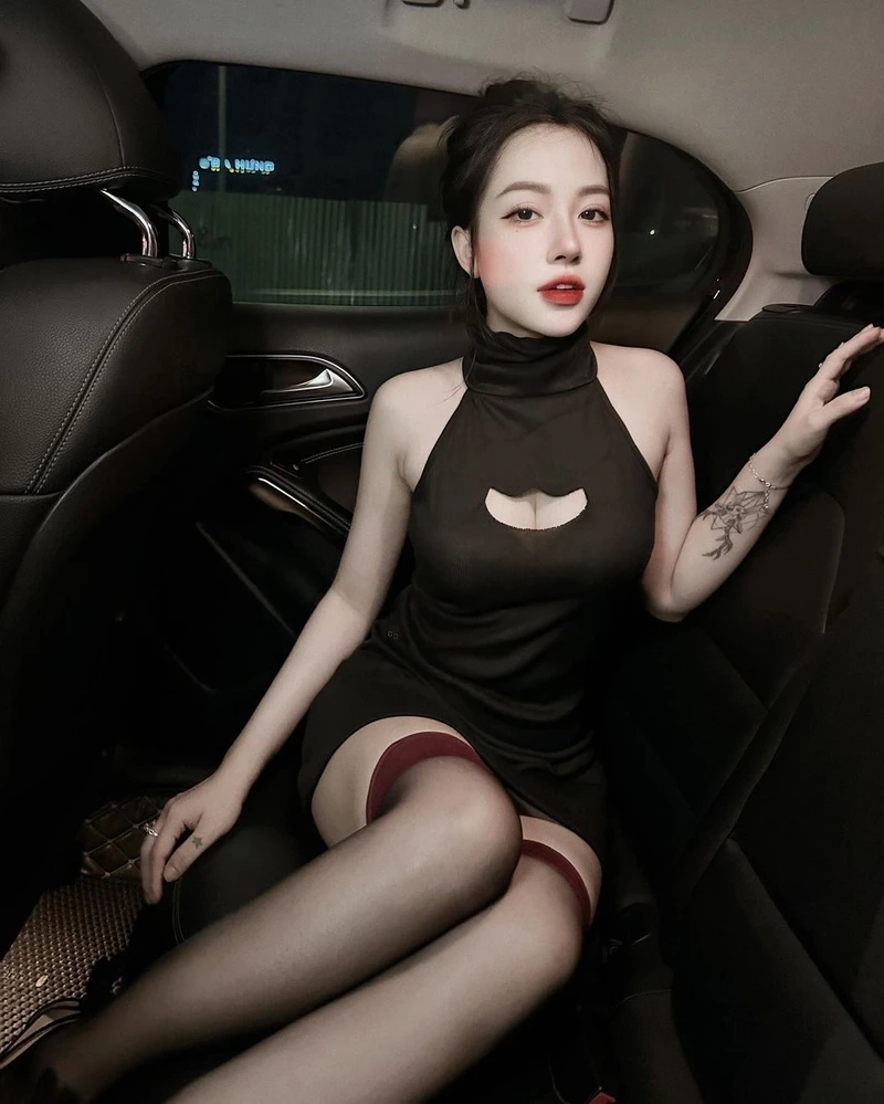 Vitamin gái xinh sexy, tỏa sáng với vẻ đẹp gợi cảm và cuốn hút