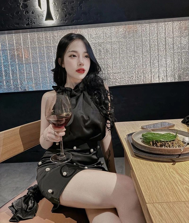 Ảnh gái xinh tik tok, thu hút với phong cách trẻ trung và ngọt ngào