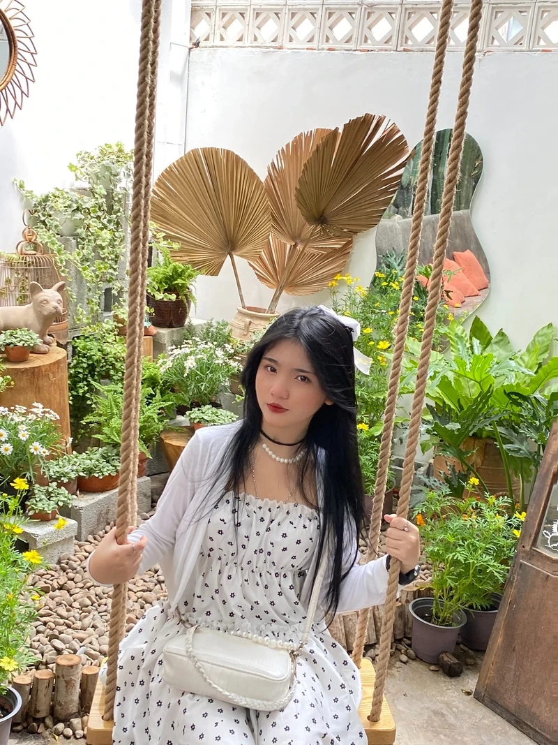 Gái xinh 9x dễ thương, gây ấn tượng mạnh với sự ngọt ngào và đáng yêu