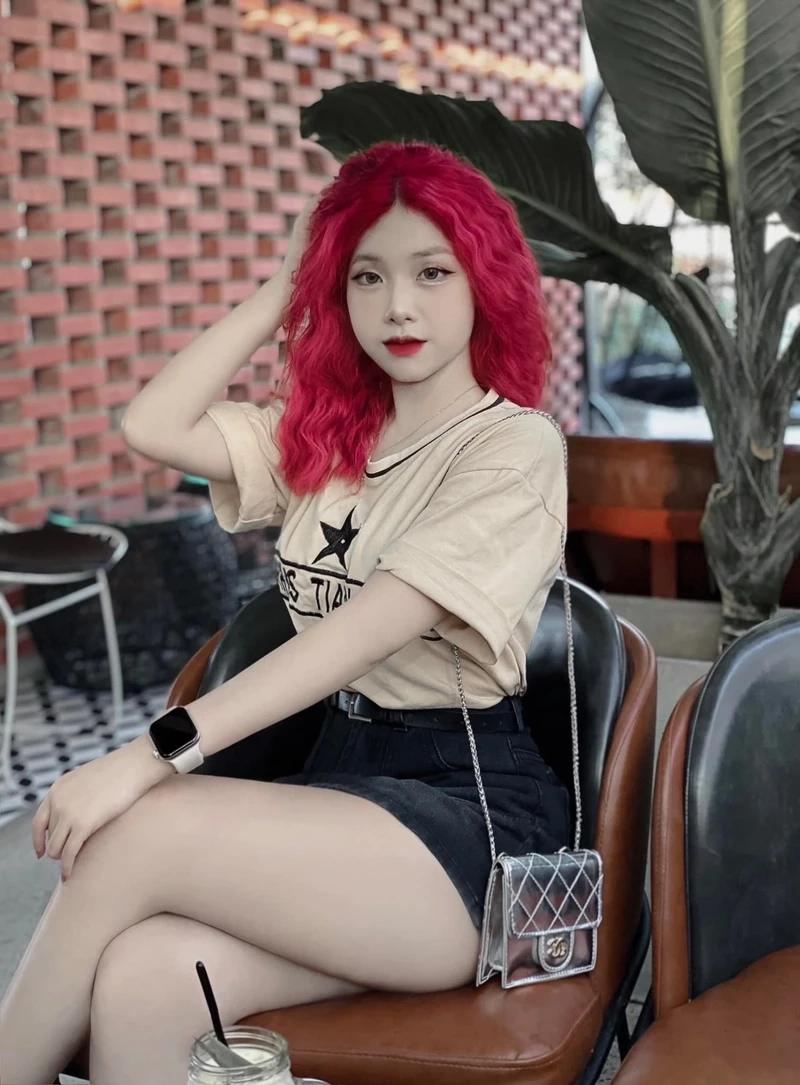 Gái xinh gợi cảm sexy, tỏa sáng với phong cách quyến rũ và cuốn hút