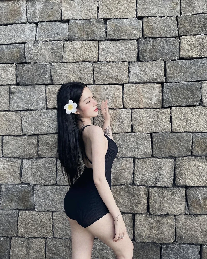  Gái xinh tóc dài cute, dễ dàng thu hút với phong cách dễ thương và ngọt ngào