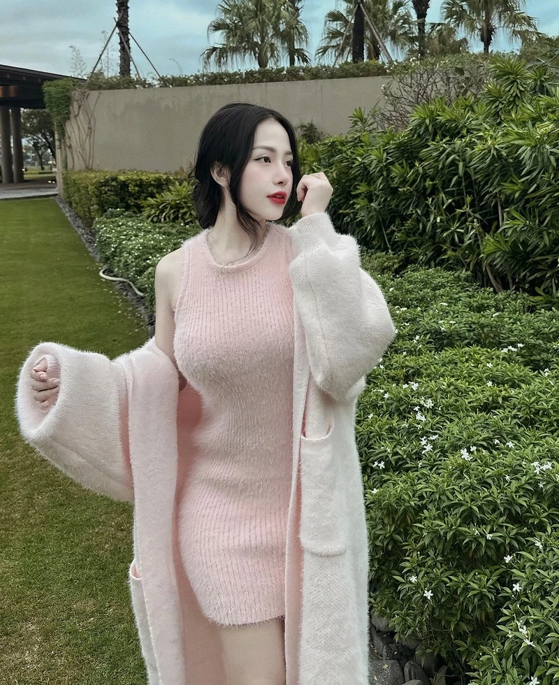 Các kiểu tóc xoăn nữ dài, tạo vẻ đẹp quyến rũ và tự nhiên