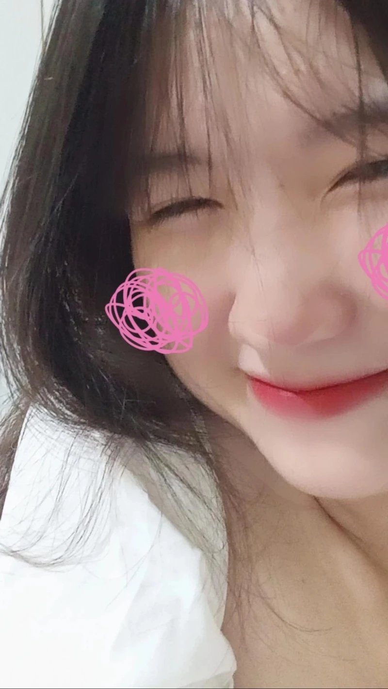 Gái xinh hd với trang phục quyến rũ, tạo điểm nhấn với sự thu hút mạnh mẽ